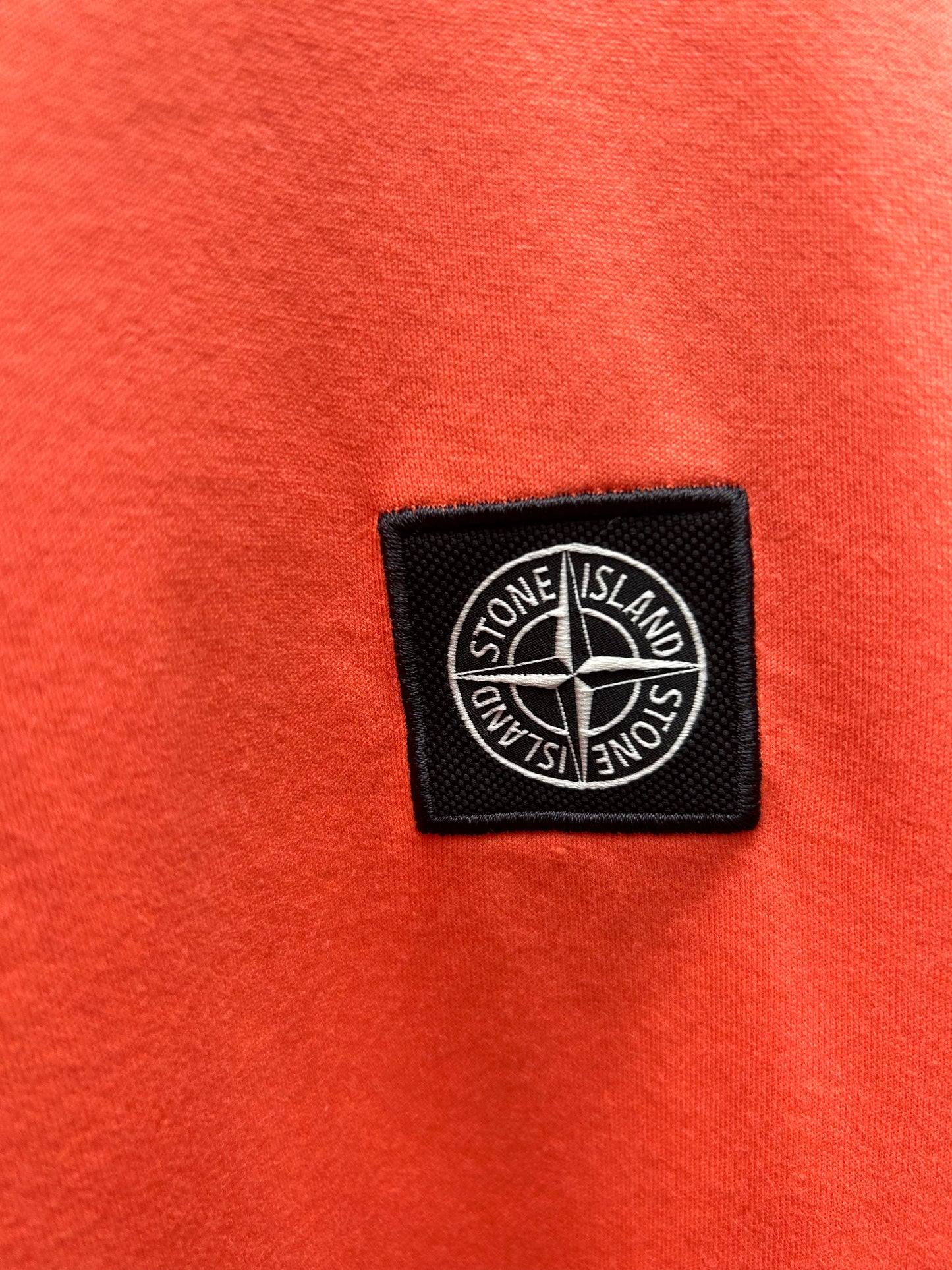 Stone Island オレンジ ガーメントダイ Tシャツ