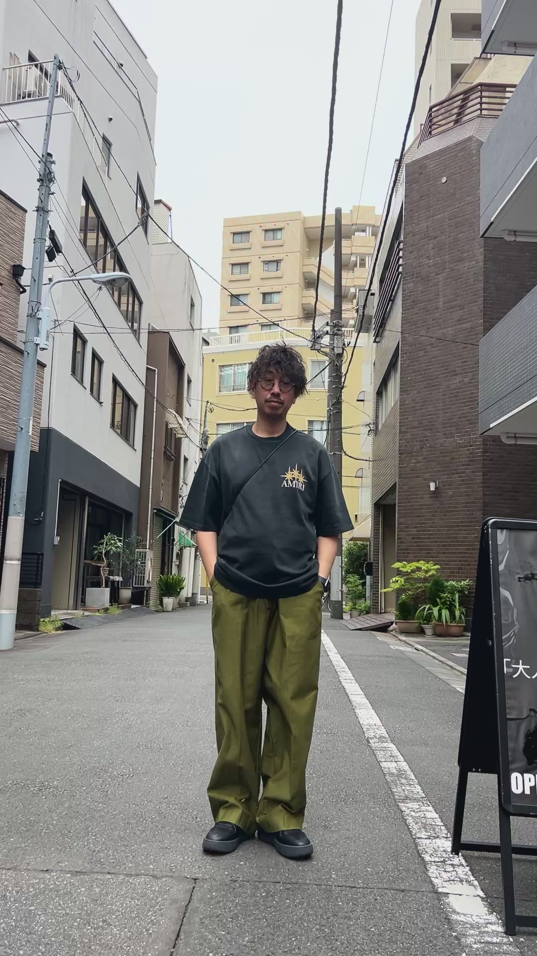 AMIRI Starburst Tシャツ black – Vi・Livre(ヴィ・リブレ)