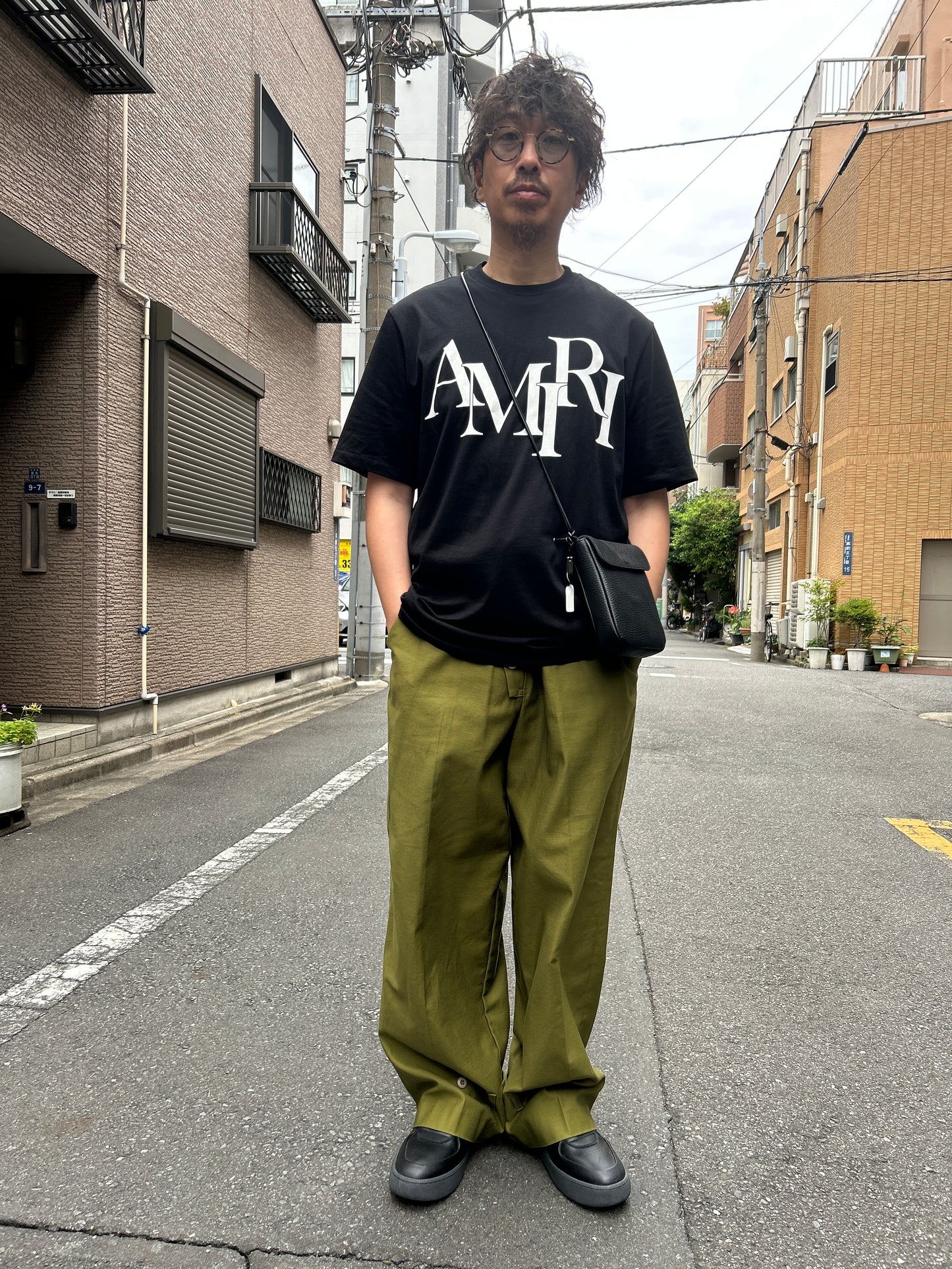 AMIRI STAGGERED LOGO TEE