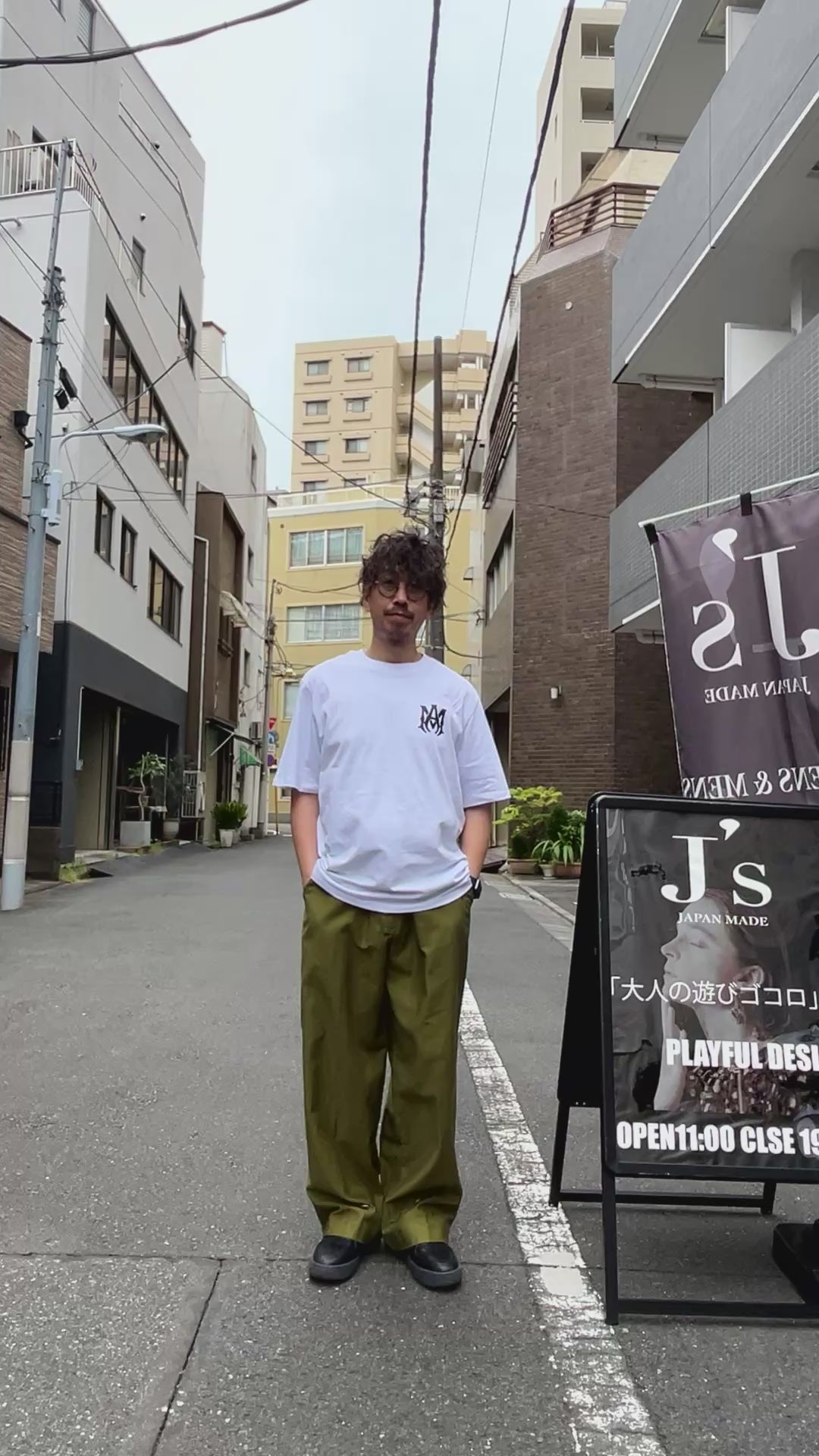 Amiri Core Logo Tシャツ ホワイト クルーネック AMIRI Core Logo T-shirt | White | FARFETCH